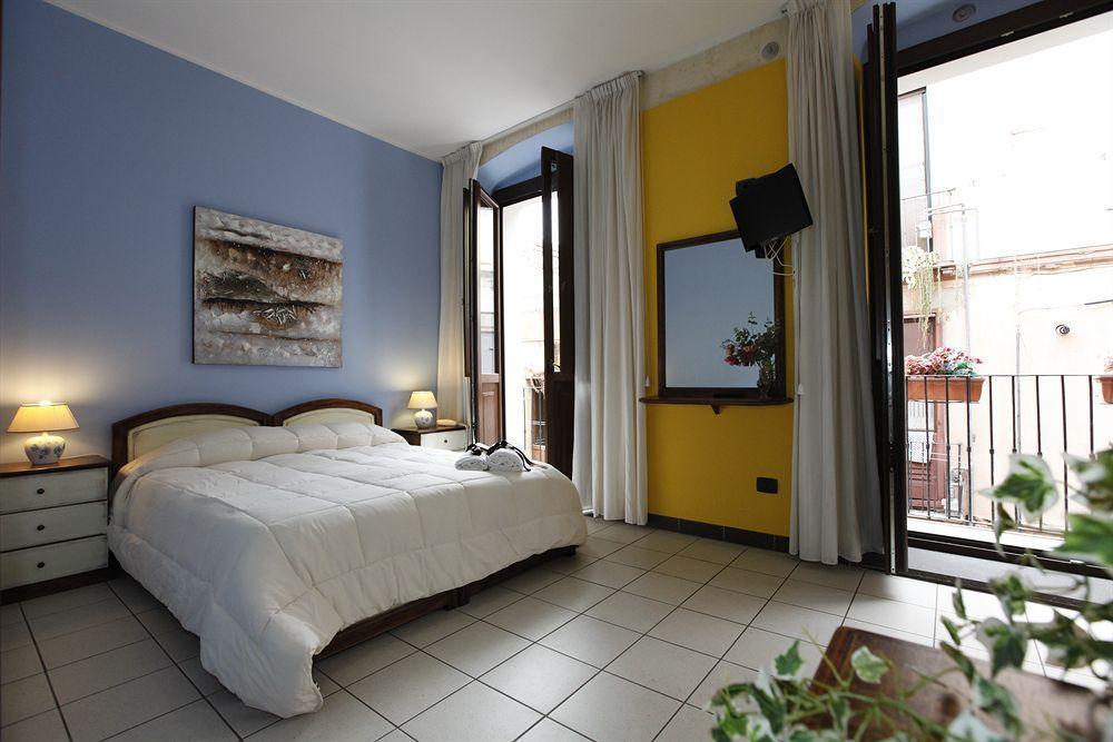 Arcobaleno Rooms Cagliari Ngoại thất bức ảnh