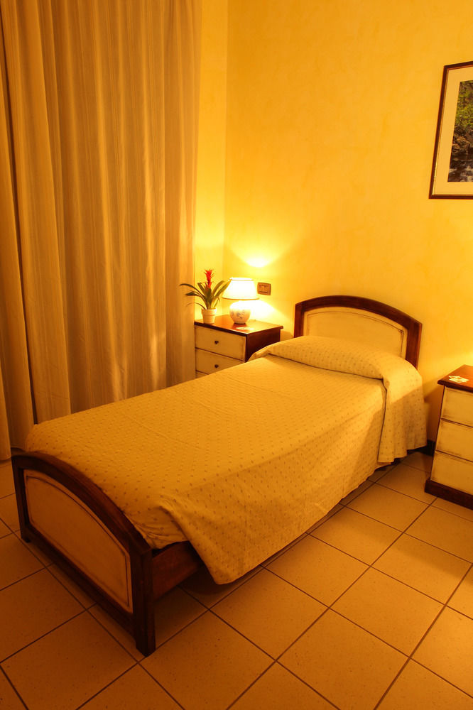 Arcobaleno Rooms Cagliari Ngoại thất bức ảnh